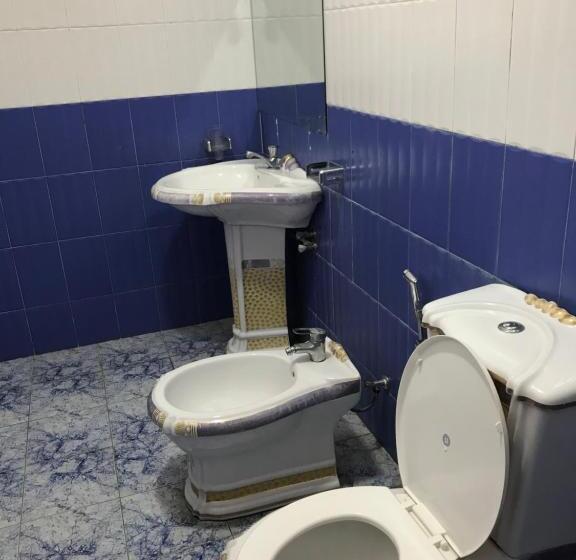 فندق Amani Lake Resort