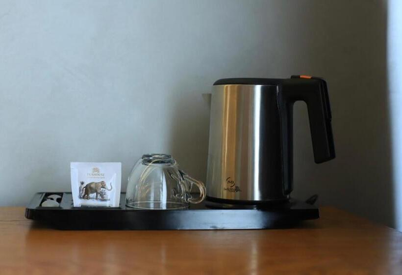 בית מלון כפרי Mojo Hall