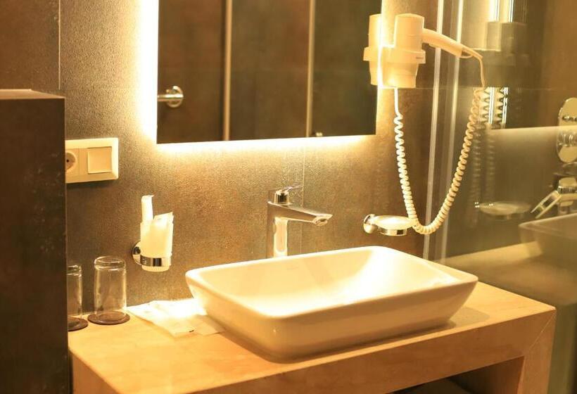 בית מלון כפרי Mojo Hall