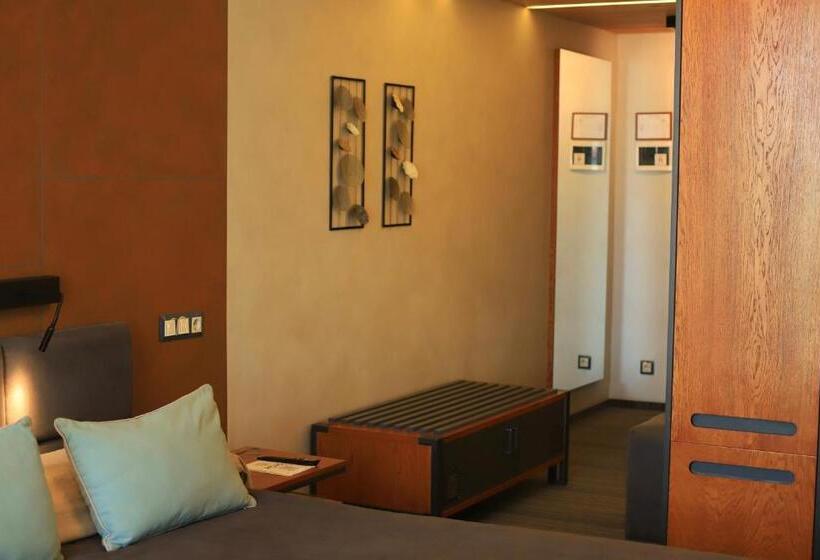 בית מלון כפרי Mojo Hall