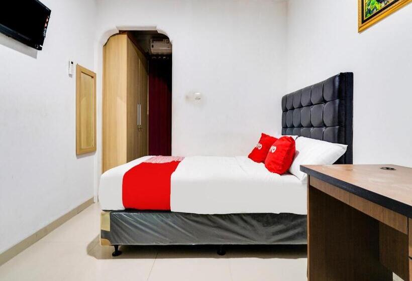 בית מלון כפרי Oyo 91994 Sawerigading Jatinangor Syariah