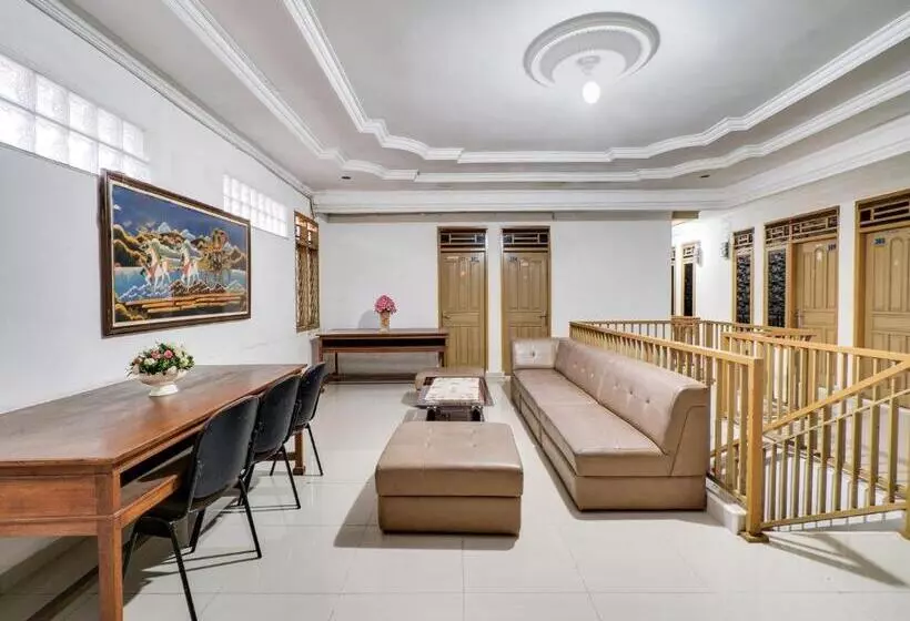 Hotelli Oyo 91994 Sawerigading Jatinangor Syariah