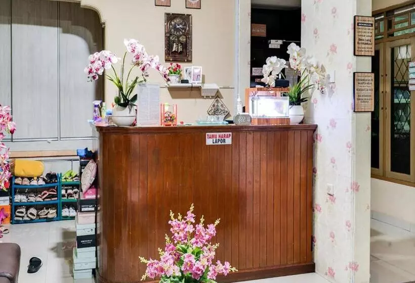 Hotelli Oyo 91994 Sawerigading Jatinangor Syariah