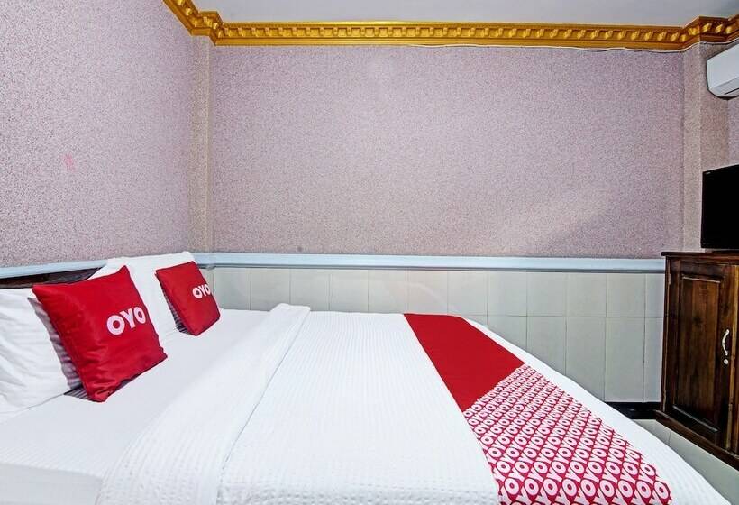 호텔 O Fitriaendika Residence Near Pasar Raya Padang