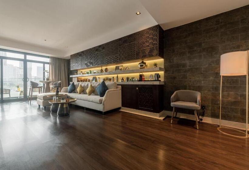 فندق Tajreed Suites