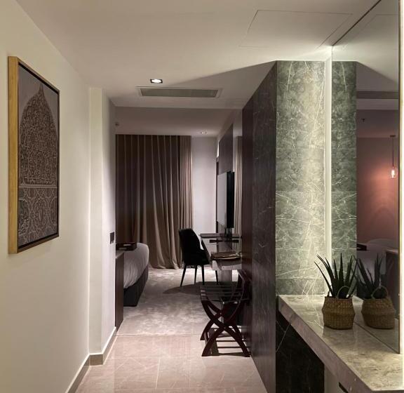 فندق Tajreed Suites