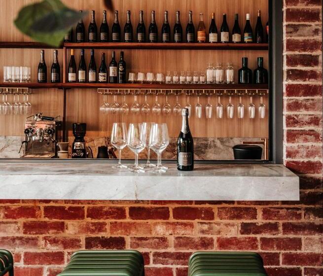 ホテル Vera Ballarat