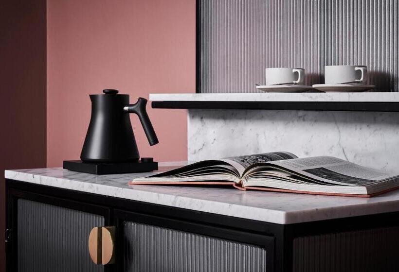 ホテル Vera Ballarat