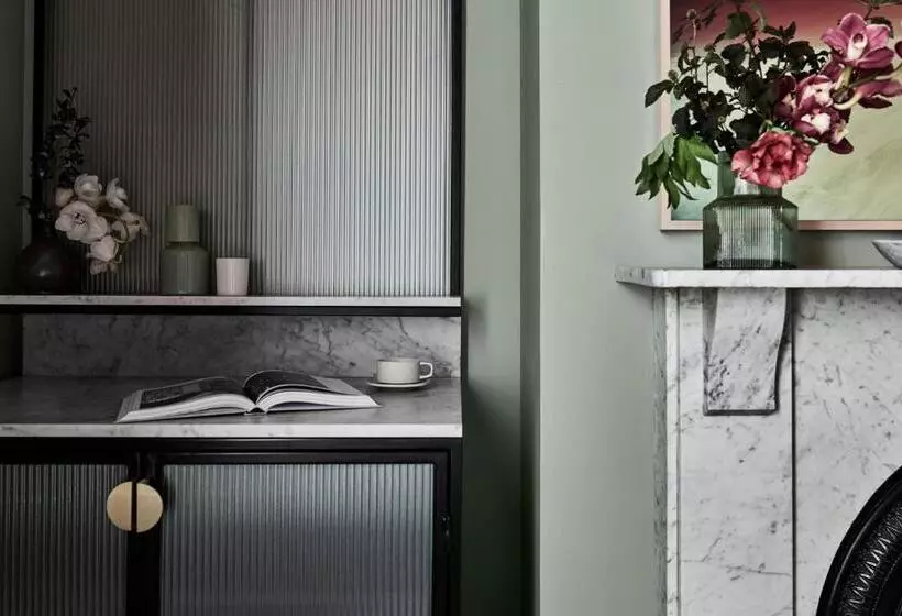 ホテル Vera Ballarat