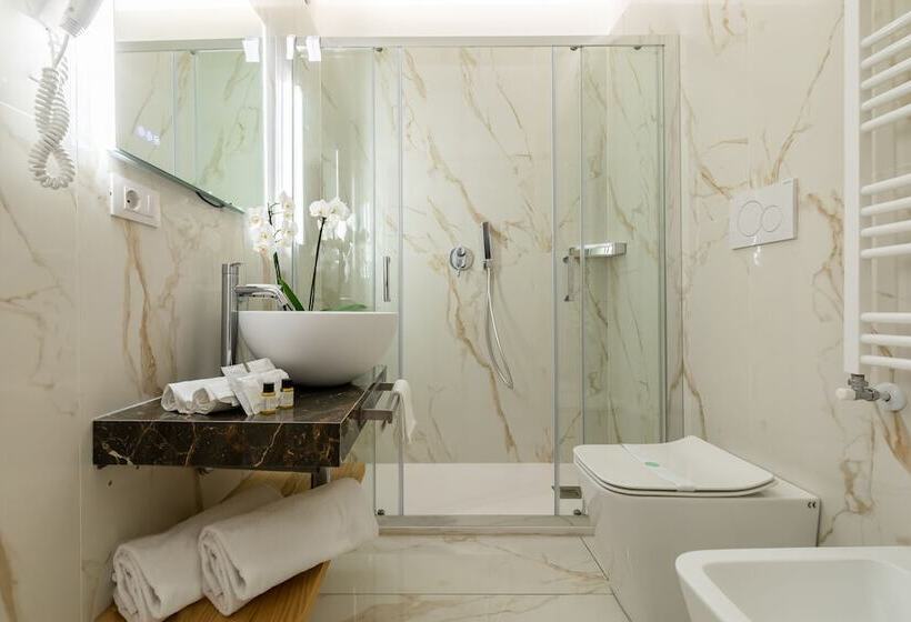 פנסיון Albadea Suites&jacuzzi