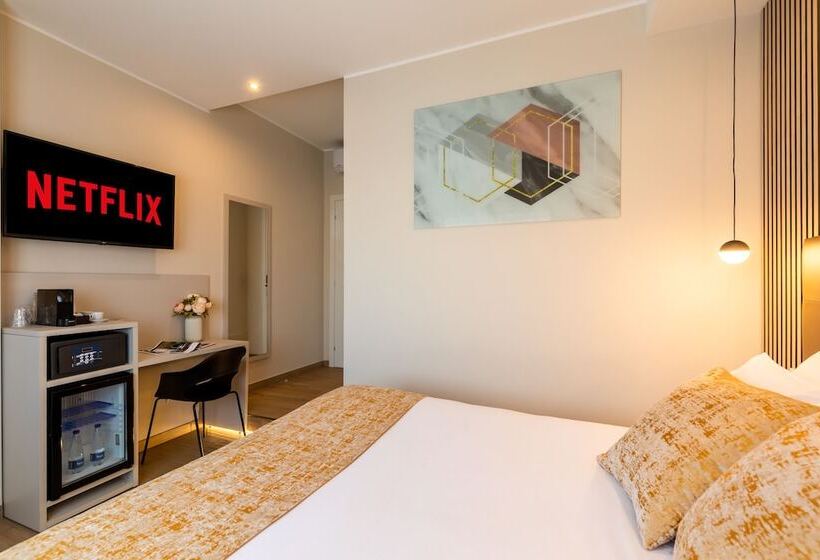 פנסיון Albadea Suites&jacuzzi