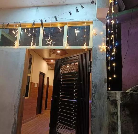 ペンション Jai Bajrangi Guest House