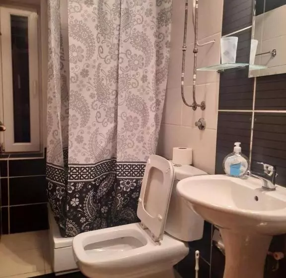 پانسیون Luccia Apartments Guesthouse Laguna