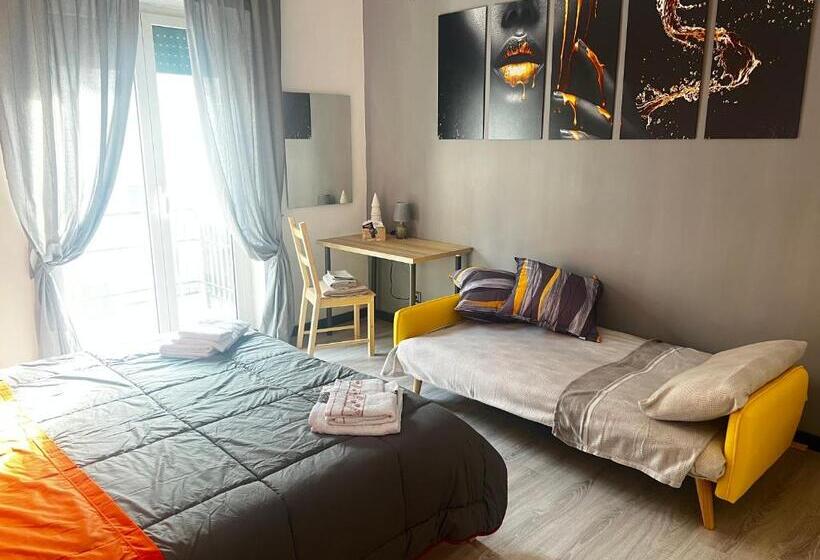 پانسیون Shiva House