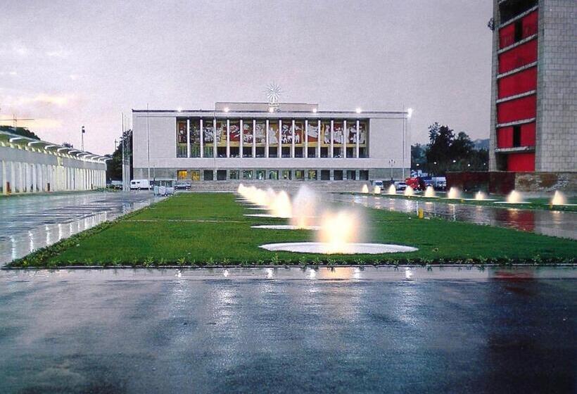 پانسیون Shiva House