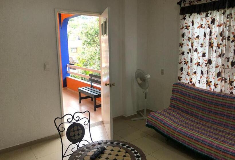 Hostel Los Robles