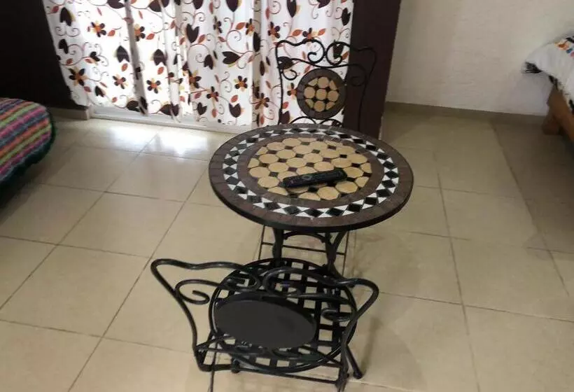 ユースホステル Los Robles