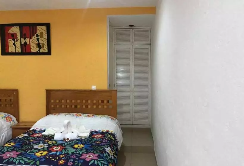 ユースホステル Los Robles