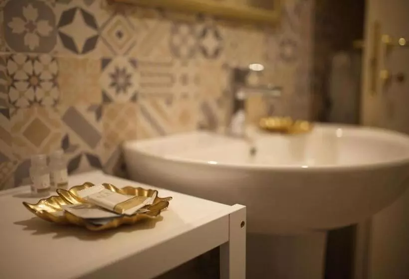 تختخواب و صبحانه Dimora Offidius