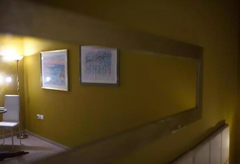 تختخواب و صبحانه Dimora Offidius