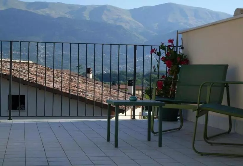 تختخواب و صبحانه Dimora Offidius