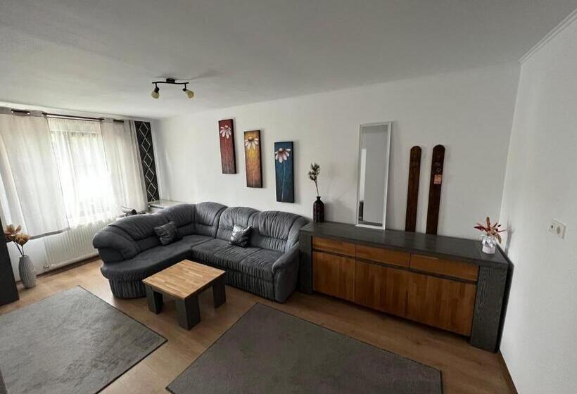 تختخواب و صبحانه Guesthouse Viktoria Pensiune