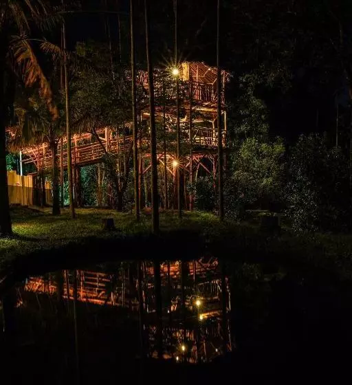 Aamiaismajoitus (B&B) Vanajyotsna Forest Home