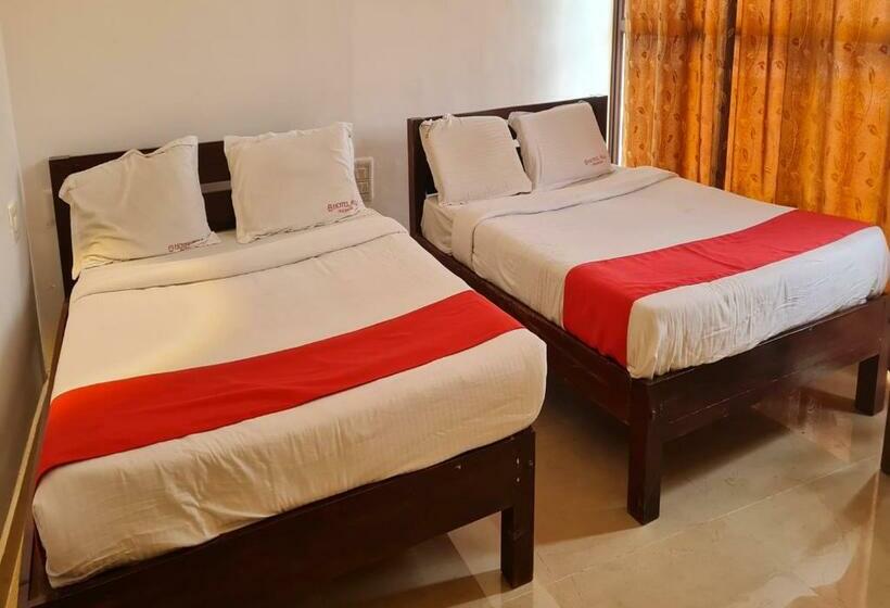 Easternwoods Hotel Raj