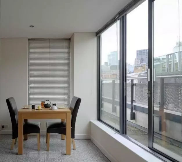 Farringdon Laceby Apartments