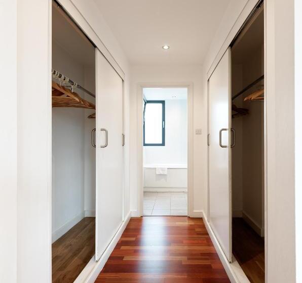 Farringdon Laceby Apartments