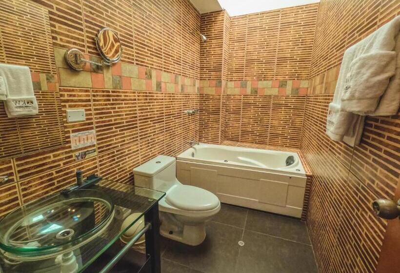 Gran Kunturwasi Hotel Senior