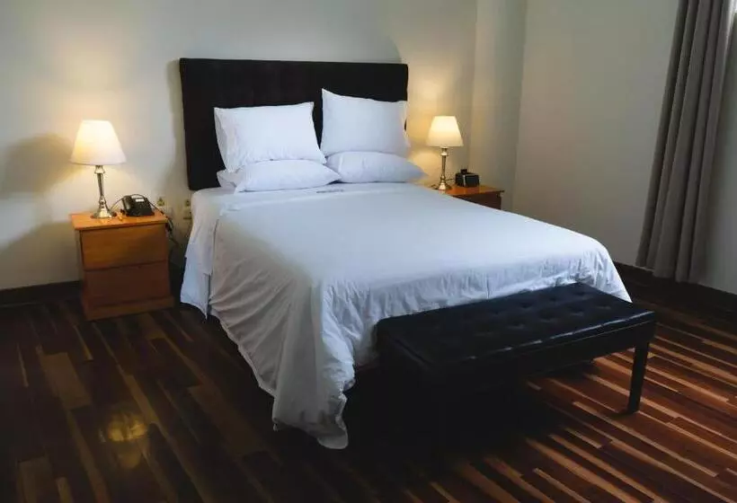 Gran Kunturwasi Hotel Senior