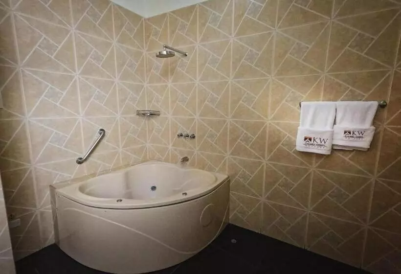 Gran Kunturwasi Hotel Senior