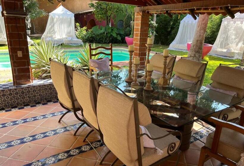 Otel Etnico Local House