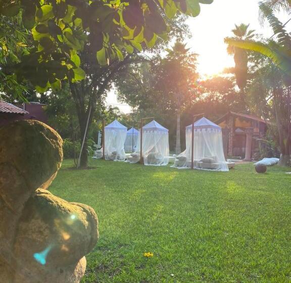 Otel Etnico Local House