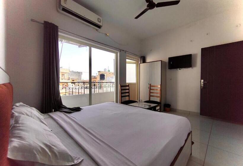 هتل Heartwood City Corbett