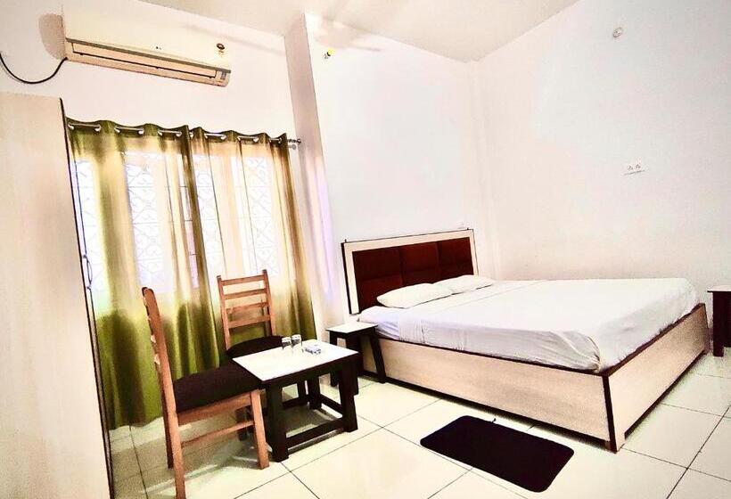 هتل Heartwood City Corbett