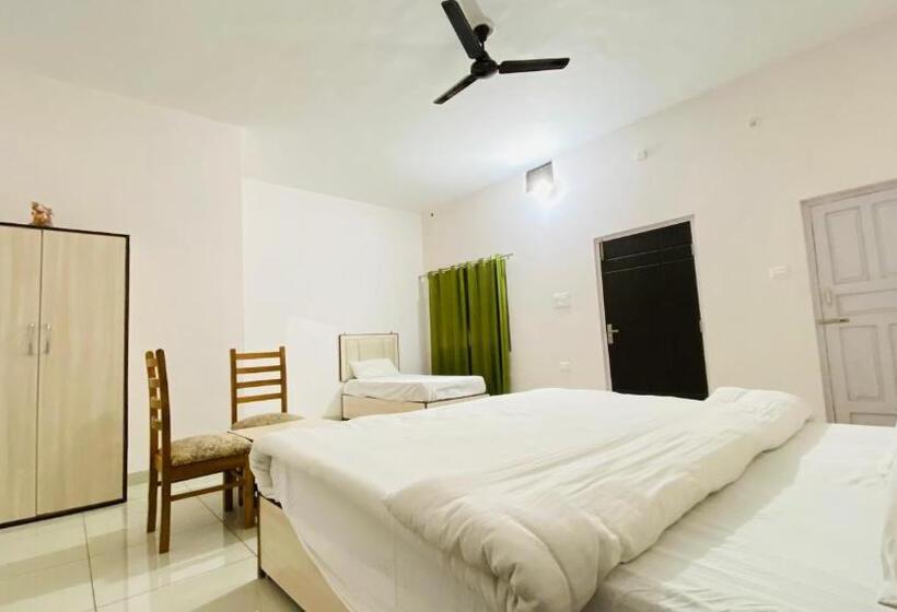 هتل Heartwood City Corbett