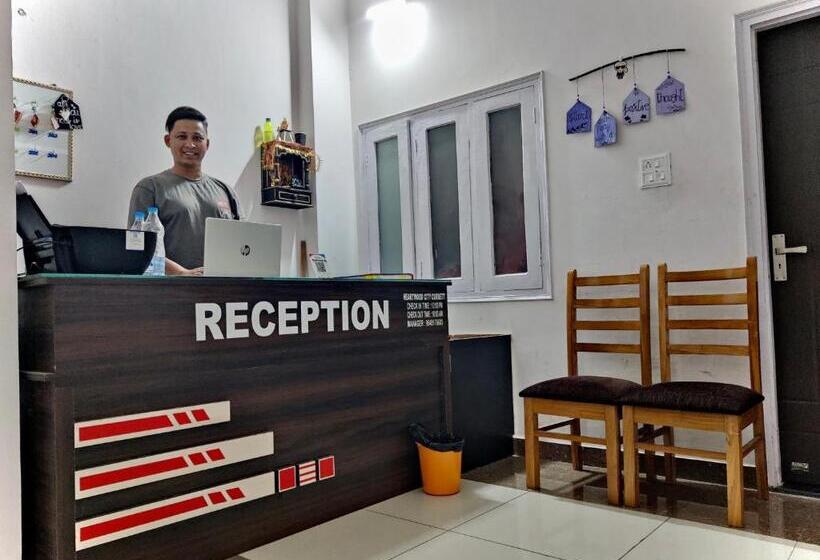 هتل Heartwood City Corbett