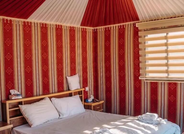 هتل Maestro Camp Wadi Rum