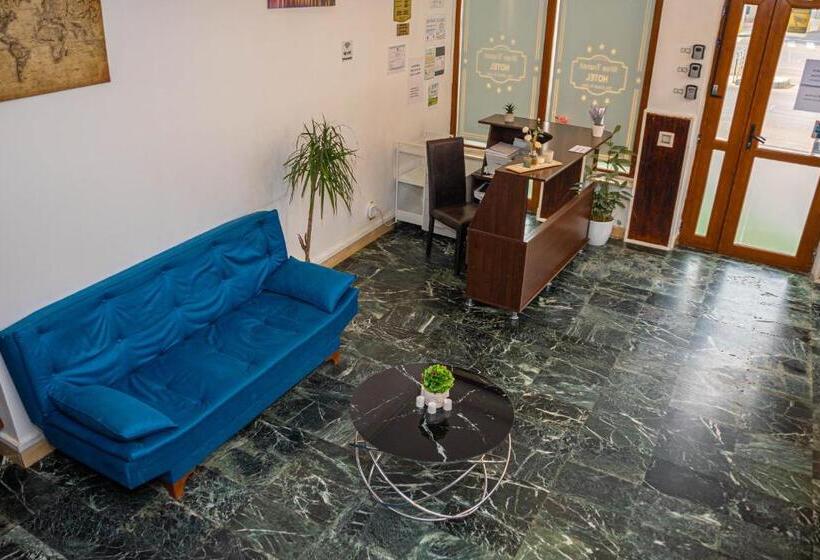 هتل Occidental Wise Transit