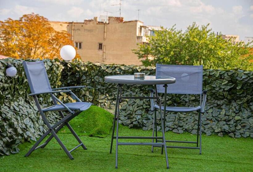 هتل Occidental Wise Transit