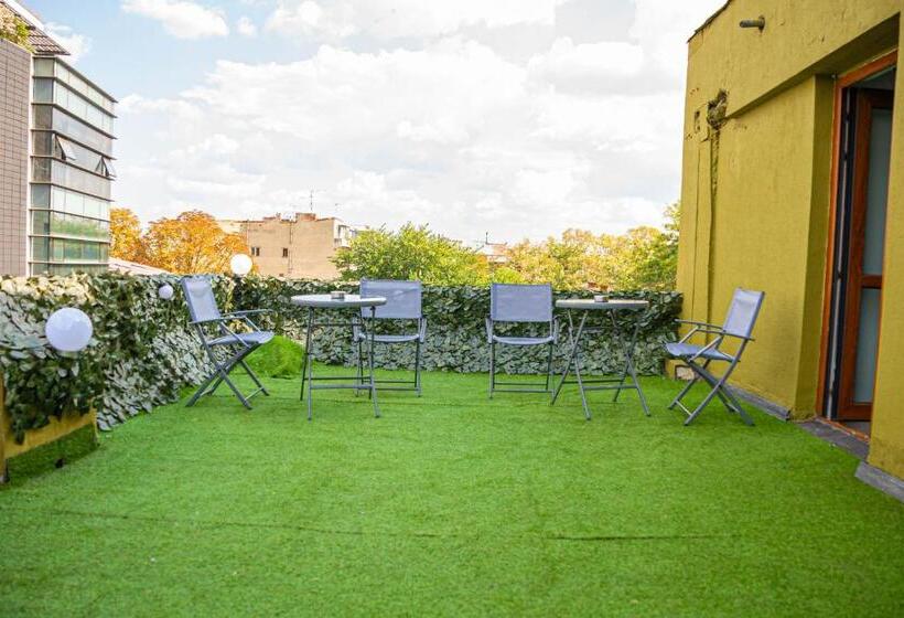 هتل Occidental Wise Transit