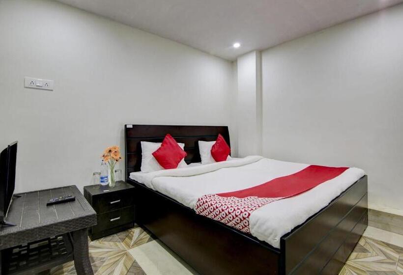 ホテル Parinay Vatika Banquet & Party Lawn