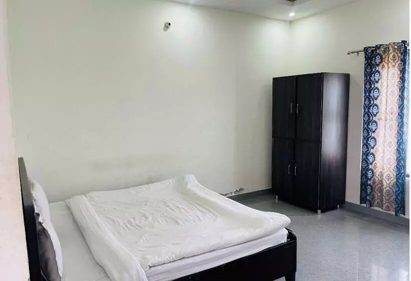 Hotelli Parinay Vatika Banquet & Party Lawn