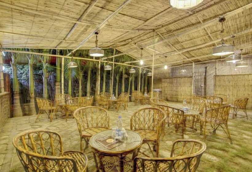 ホテル Parinay Vatika Banquet & Party Lawn