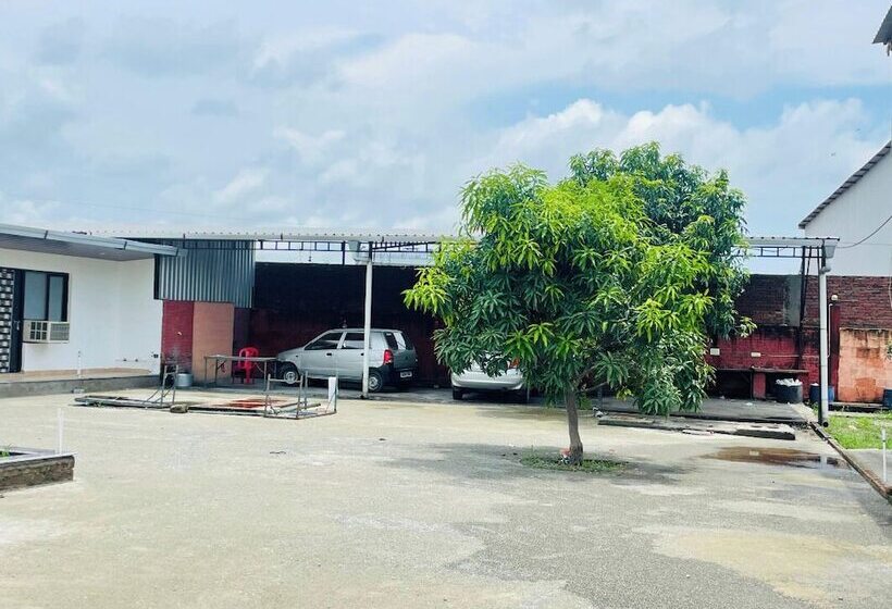 酒店 Parinay Vatika Banquet & Party Lawn