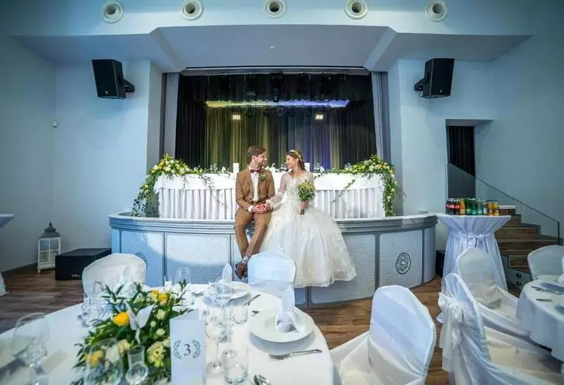 Hotelli Salón Missen