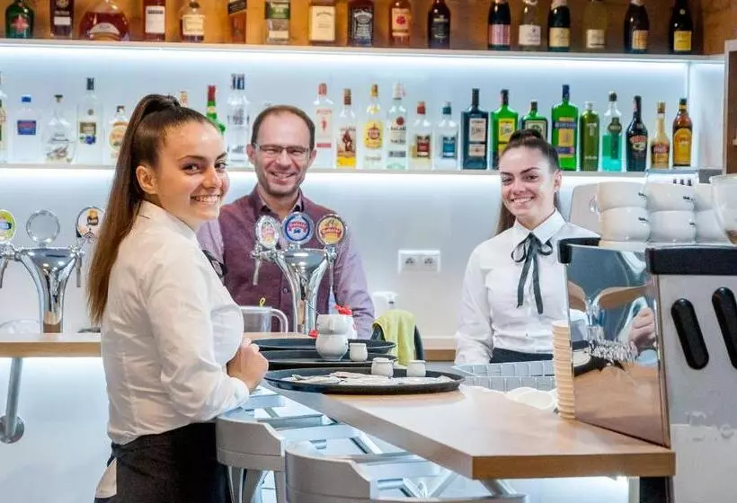 Hotelli Salón Missen