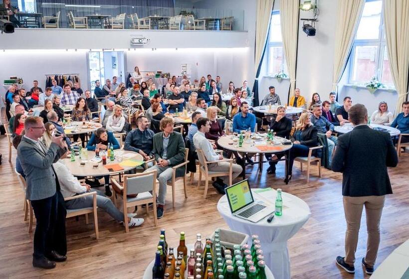 ホテル Salón Missen